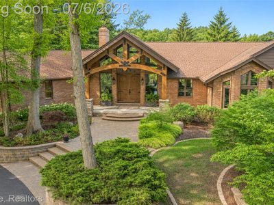 7215 Deer Lake Ct