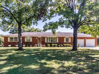 225 S County Line Rd