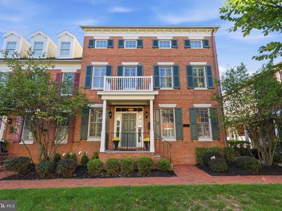 3 Watson Mill Ln