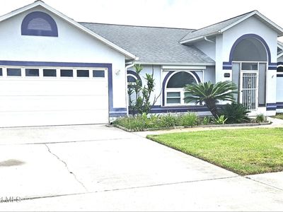 1998 Blue Heron Dr