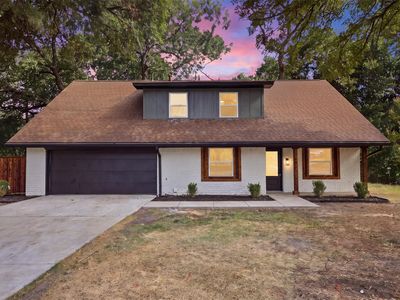 2123 Greenbriar Ln