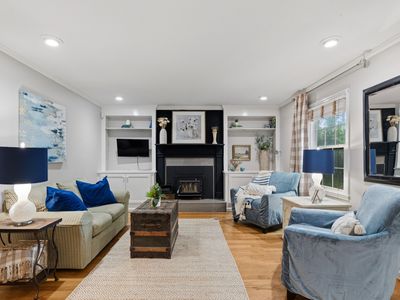 706 Edenburg Dr