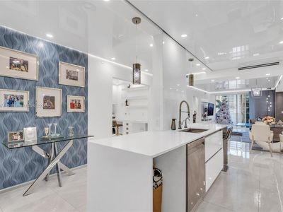 1850 S Ocean Dr APT 407