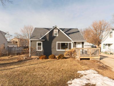 938 E Riverside Blvd