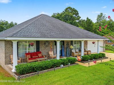 10185 Lake Forest Dr