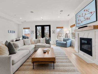 745 E Broadway #3