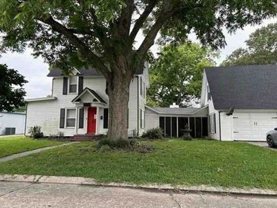 Property at 307 N McFarlain St, Jennings, LA
