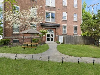 39 Webster St Unit 101