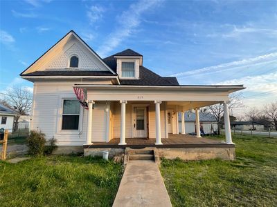 Property at 215 W Main St, Lometa, TX