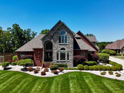 49 Crestwood Cir