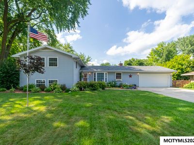 38 Country Cir