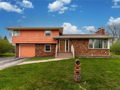 300 Oakwood Dr