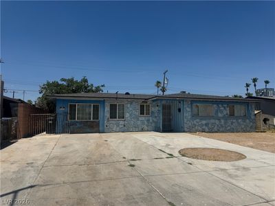 909 Mezpah St