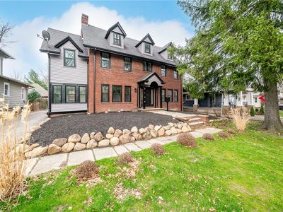 2124 Lamberton Rd