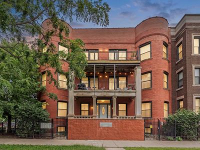 4615 S Michigan Ave APT 2N
