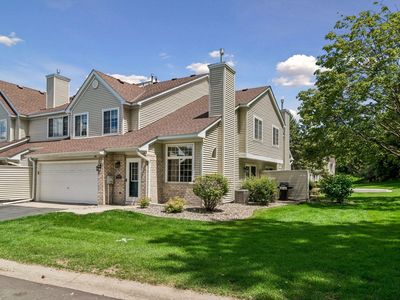 15333 Greenhaven Ln APT 106