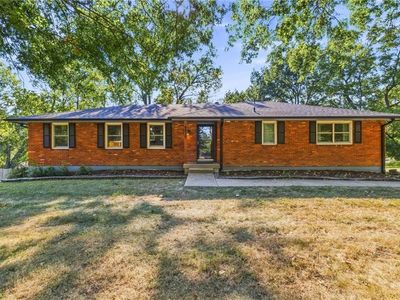 Property at 6830 NW Cross Rd, Parkville, MO