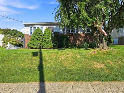 1224 Bishop Ave