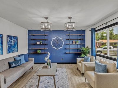 7 Lake Forest Ct