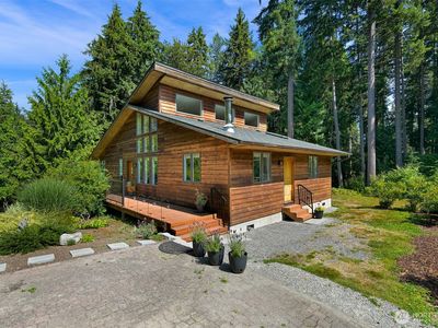 551 Summerland Road