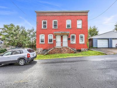 27-29 Oakwood Ln