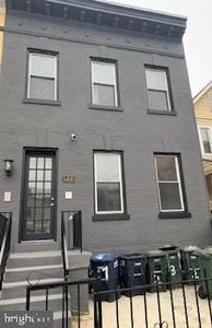 1418 Newton St NW