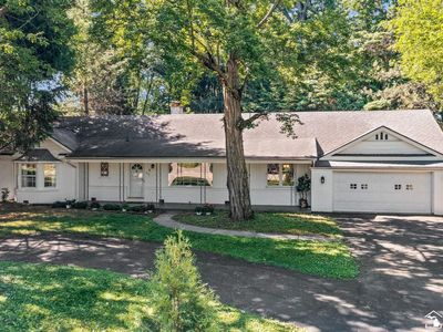 Property at 1417 Longfellow Dr, Temperance, MI