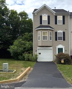 181 Dunrobin Dr