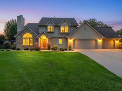 856 Atlantis Ct