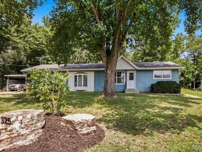 325 Lake Shore Dr