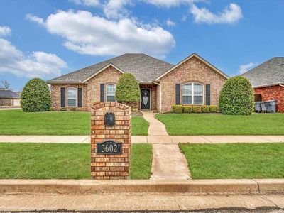 3602 NE Fieldcrest Dr