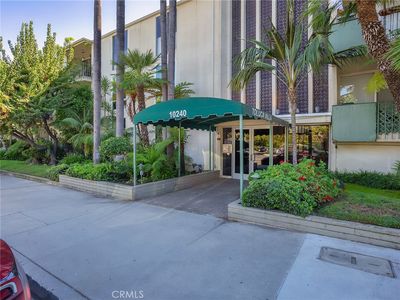 10240 Camarillo St APT 208