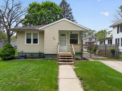 828 Fleming Ave