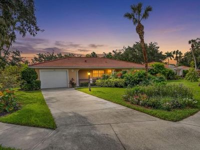 122 49TH COURT E