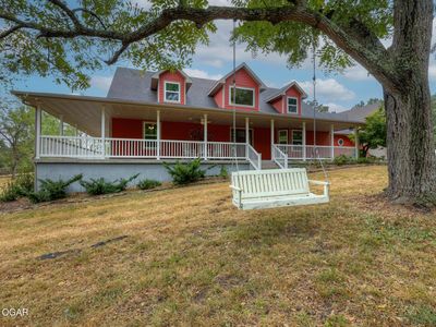 8601 Linden Dr