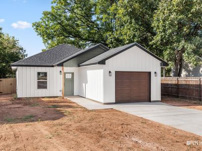 Property at 207 W Aldine St, Iowa Park, TX