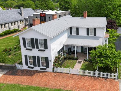 116 E Main St