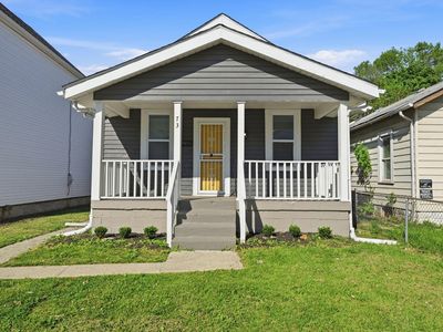73 Stevens Ave