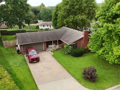 406 Hillside Dr