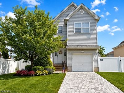 52 Highland Ave