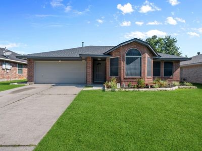 2219 Longleaf Pines Dr