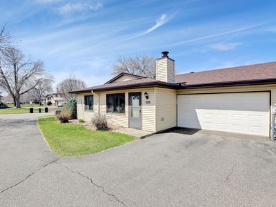 8624 S Maplebrook Cir