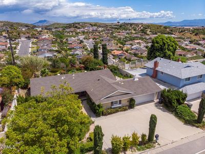 1074 Colina Vis