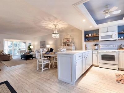 5 High Point Cir W APT 305