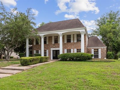1919 Saddlecreek Dr