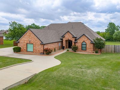3012 Twin Lake Dr