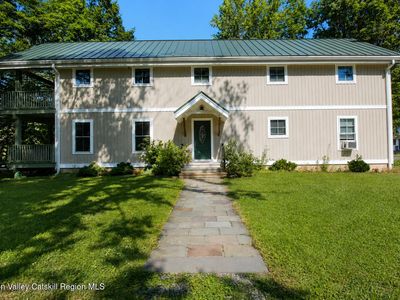29 Maple Avenue