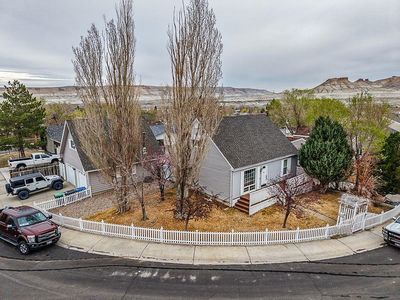1915 S Carolina Dr