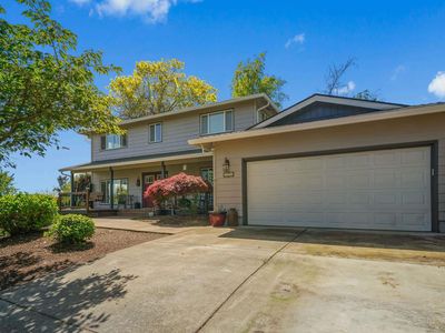 390 Kevin Ct S
