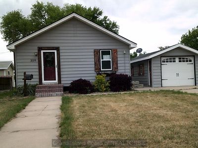 309 E Thurber St